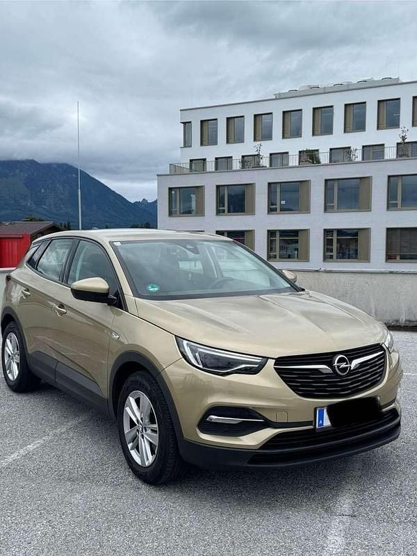 Braun Gebraucht 2018 Opel Grandland X Edition SUV | € 11.990 (Fairer Preis) - Bild 1/4