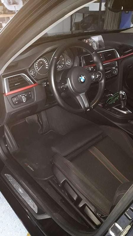 Gebraucht BMW 320 Sport Line 190 PS (139 kW) 2015 Schwarz Kombi