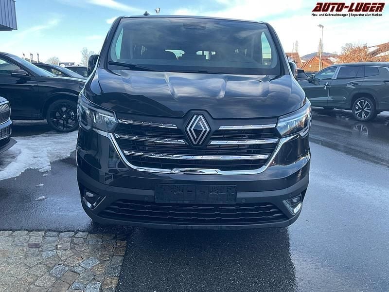 Neu Renault Trafic Evolution 2026 Midnight black metallic Van / Kleinbus