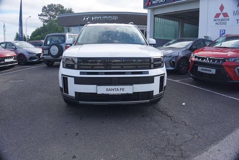 Gebraucht Hyundai Santa Fe 159 PS (116 kW) 2024 Creamy white SUV