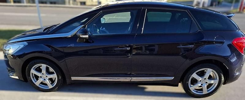 Gebraucht DS Automobiles DS5 181 PS (133 kW) 2015 Blau Kleinwagen