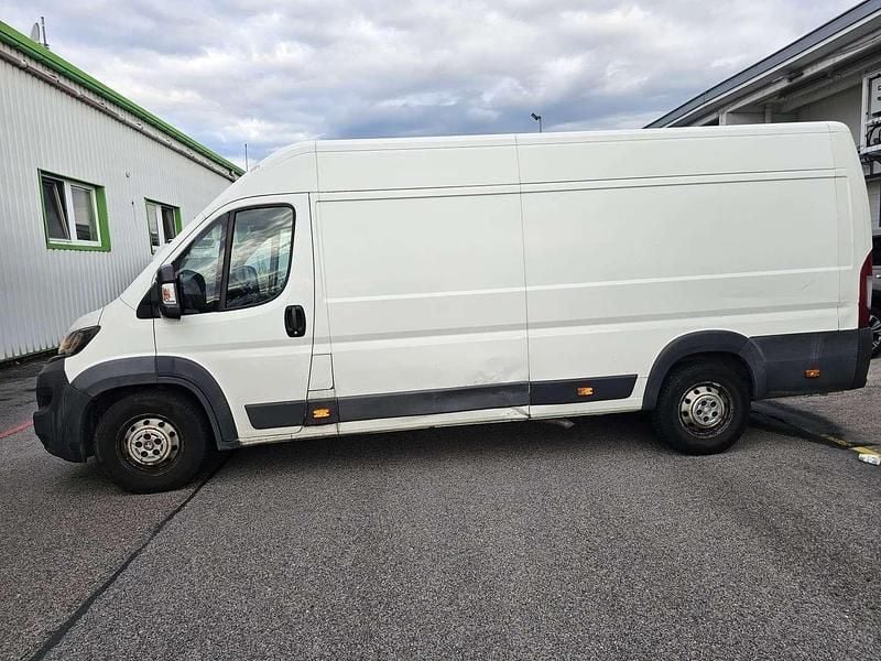 Gebraucht Peugeot Boxer 131 PS (96 kW) 2015 Weiß Van