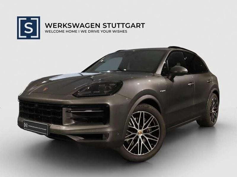 Grau Gebraucht 2024 Porsche Cayenne SUV | € 95.200 - Bild 1/4