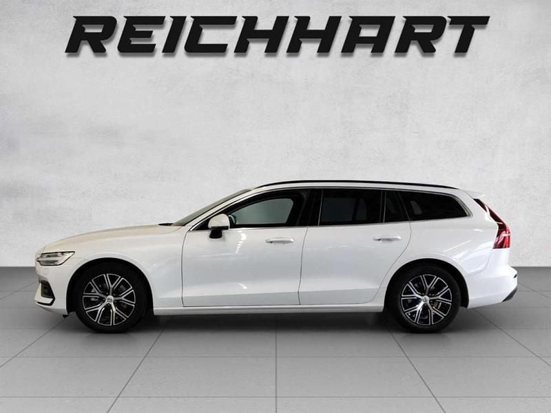 Gebraucht Volvo V60 Core 196 PS (144 kW) 2025 Weiß Kombi