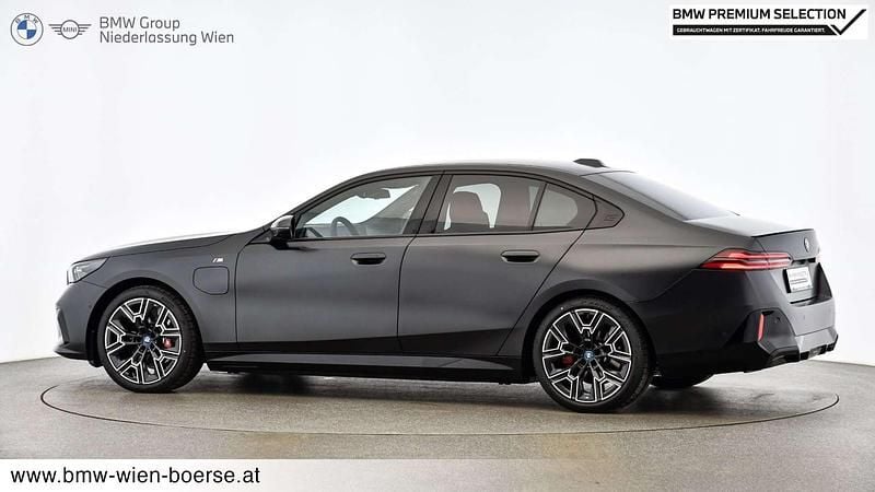 Gebraucht BMW 530e Efficient Dynamics 299 PS (219 kW) 2025 Grau Limousine
