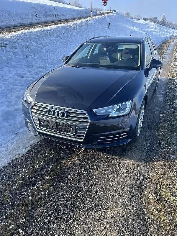 Gebraucht Audi A4 190 PS (139 kW) 2016 Blau Kombi