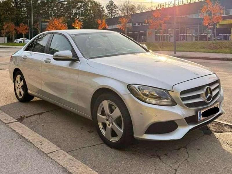 Silber Gebraucht 2015 Mercedes C180 Limousine | € 17.699 (Fairer Preis) - Bild 1/4