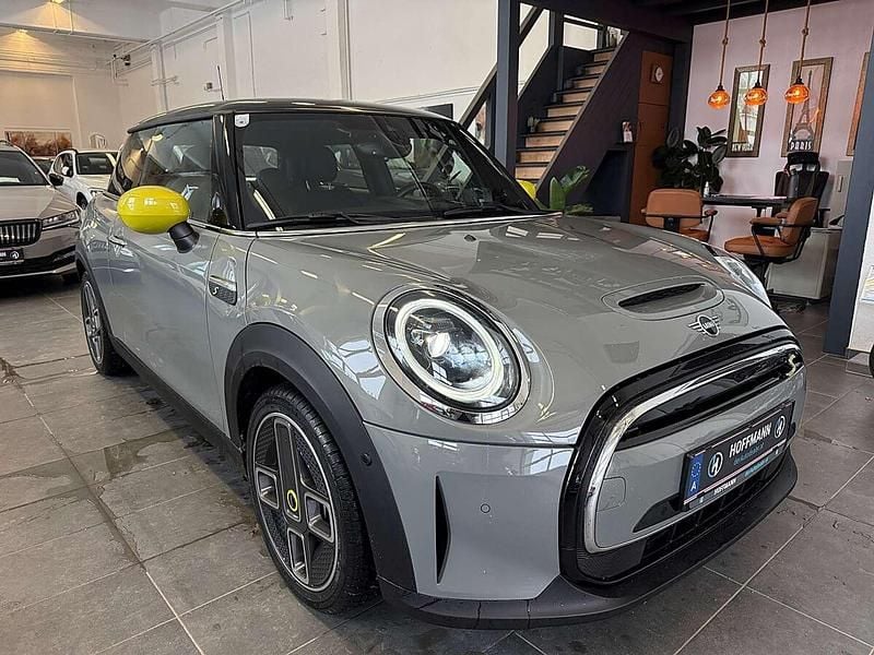 Grau Gebraucht 2021 Mini Cooper SE Kleinwagen | € 17.990 (Guter Preis) - Bild 1/4