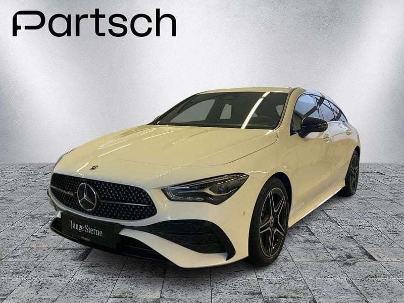 Neu Mercedes CLA180 AMG line 136 PS (100 kW) 2025 Weiß Limousine