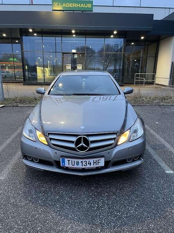 Gebraucht Mercedes E250 204 PS (150 kW) 2009 Coupé