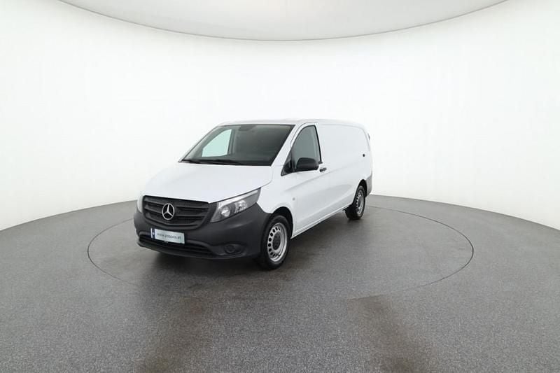 Gebraucht Mercedes Vito 102 PS (75 kW) 2024 Arktikweiß Van