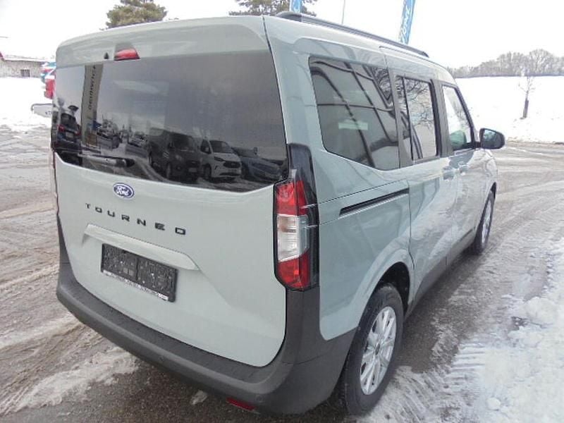 Neu Ford Tourneo Courier Titanium 125 PS (91 kW) 2026 Van / Kleinbus