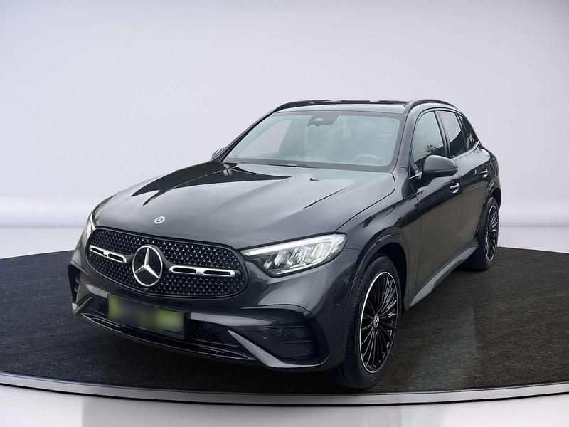 Gebraucht Mercedes GLC220 197 PS (144 kW) 2025 Grau SUV