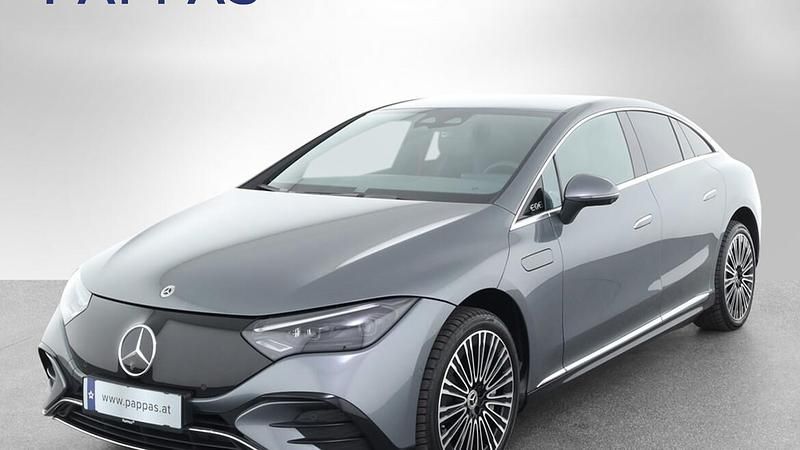 Selenitgrau metallic Gebraucht 2022 Mercedes EQE350 AMG line Limousine | € 49.900 - Bild 1/1
