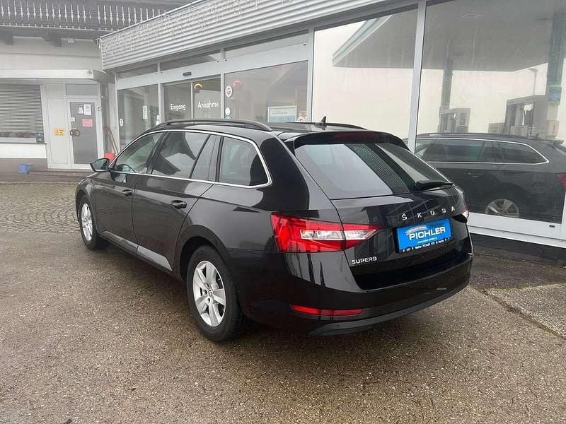 Gebraucht Skoda Superb Ambition 150 PS (110 kW) 2022 Schwarz  metallicperleffektno Kombi