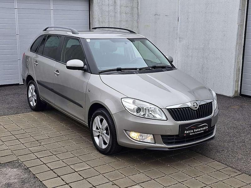 Gebraucht Skoda Fabia 75 PS (55 kW) 2014 Grau Kombi
