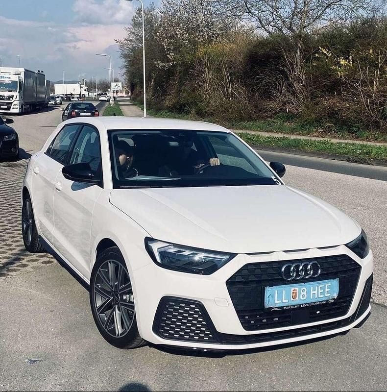 Weiß Gebraucht 2021 Audi A1 Kleinwagen | € 18.500 (Guter Preis) - Bild 1/4