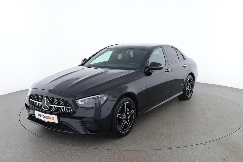 Gebraucht Mercedes E300 AMG line 320 PS (235 kW) 2020 Schwarz Limousine