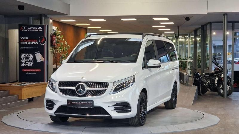 Weiß Gebraucht 2019 Mercedes V300 AMG line Van / Kleinbus | € 54.980 (Guter Preis) - Bild 1/4
