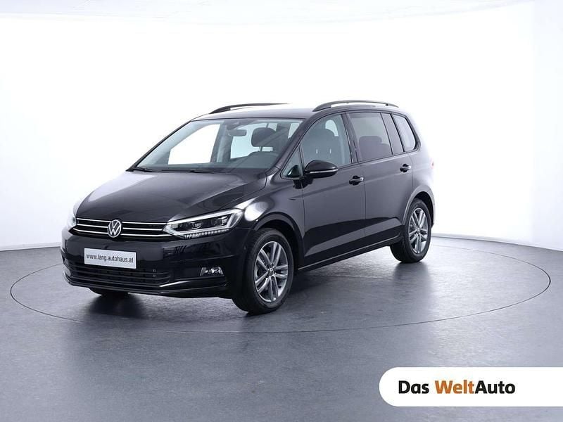 Neu VW Touran 150 PS (110 kW) 2025 Schwarz  metallic Van / Kleinbus