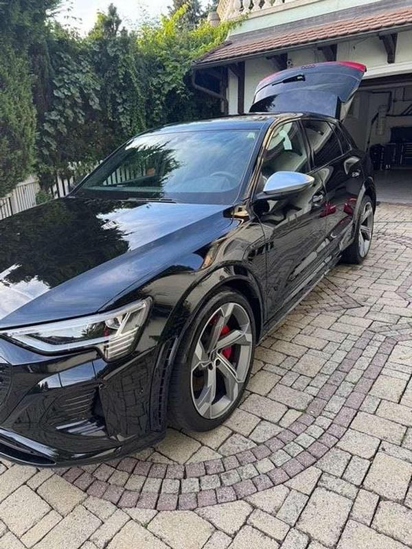 Schwarz Gebraucht 2024 Audi SQ8 e-tron SUV | € 79.900 - Bild 1/4