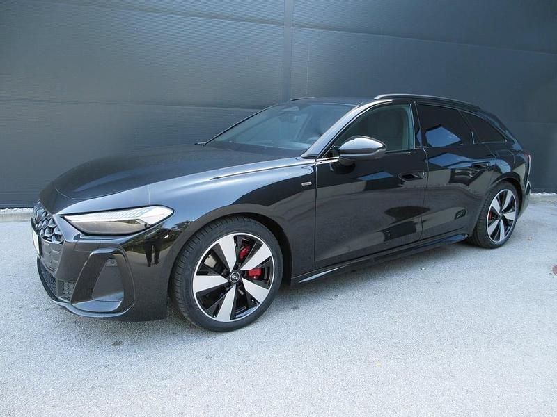 Schwarz metallicperleffektno Gebraucht 2025 Audi A5 Ambiente Coupé | € 62.990 - Bild 1/4