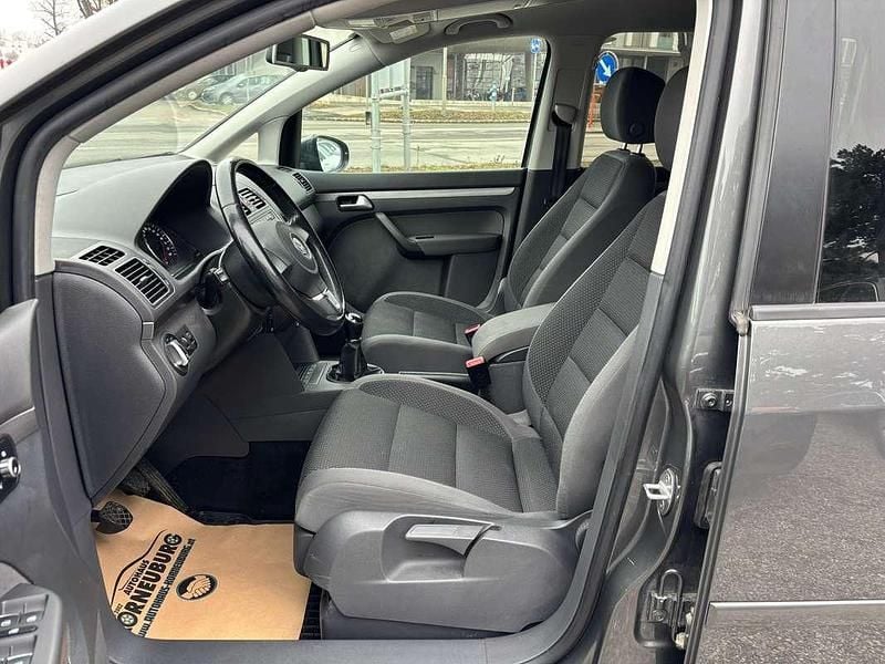 Gebraucht VW Touran 105 PS (77 kW) 2014 Grau Van / Kleinbus