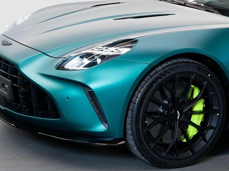 Neu Aston Martin Vantage 680 PS (500 kW) 2026 Coupé