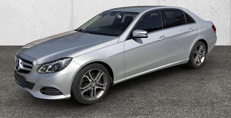 Gebraucht Mercedes E220 Avantgarde 170 PS (125 kW) 2013 Limousine