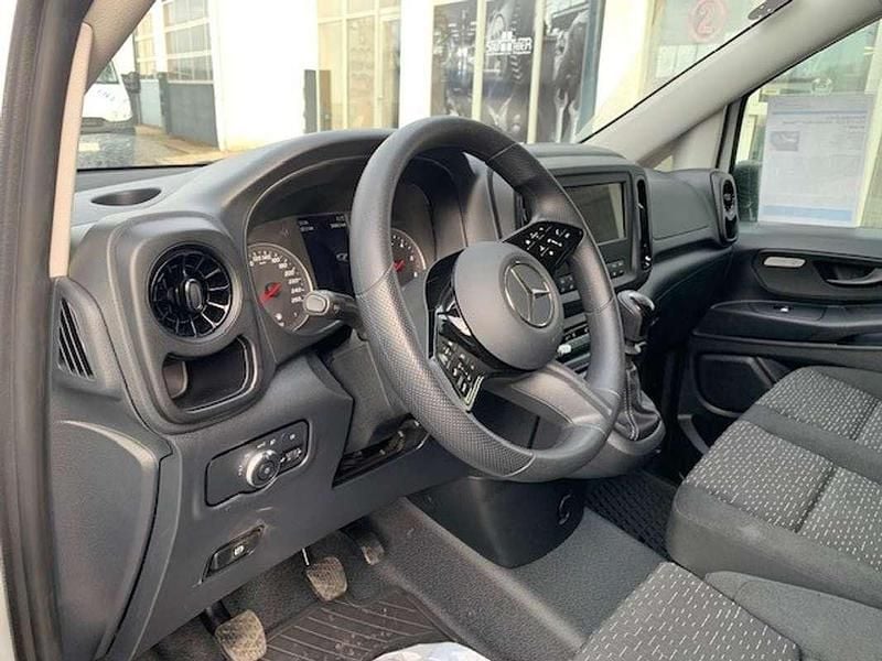 Gebraucht Mercedes Vito 163 PS (119 kW) 2024 Weiß Van