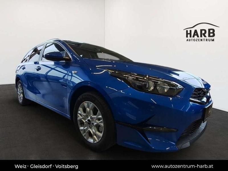 Neu Kia Ceed Sportswagon Silver 101 PS (74 kW) 2025 Blau Kombi