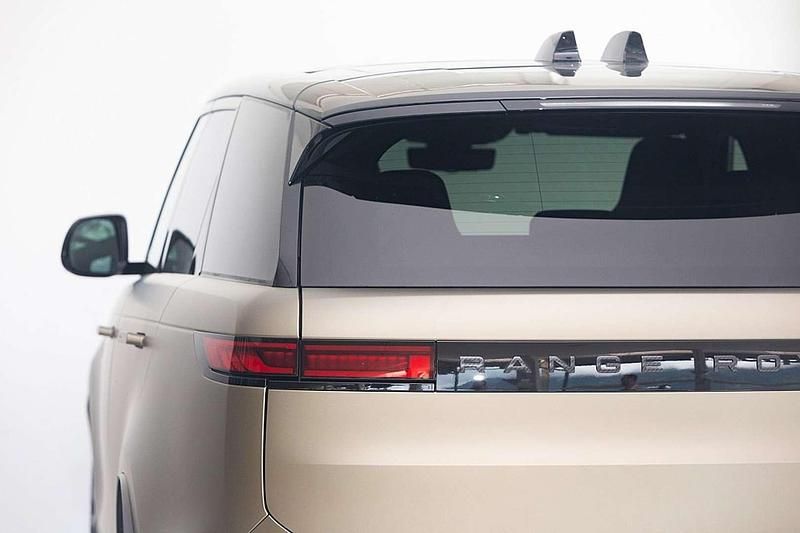 Gebraucht Land Rover Range Rover Sport 635 PS (467 kW) 2024 Braun SUV