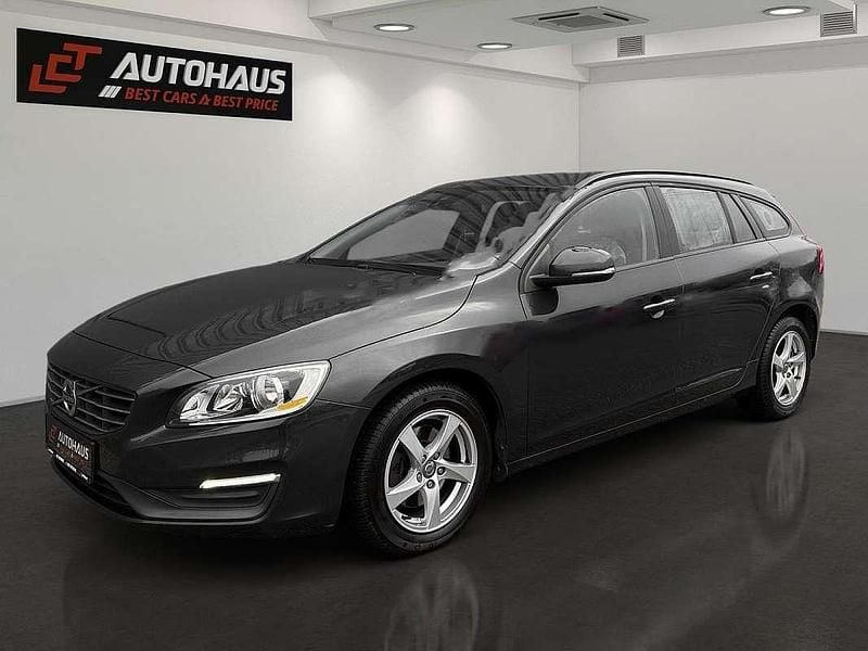 Grau Gebraucht 2014 Volvo V60 Kinetic Kombi | € 11.440 - Bild 1/4