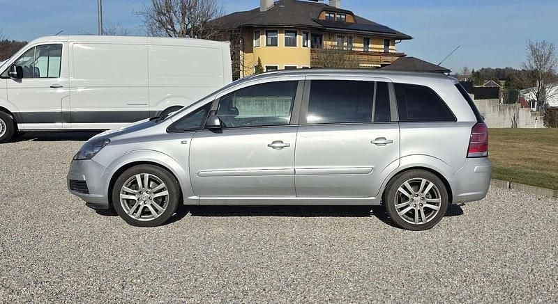 Gebraucht Opel Zafira 120 PS (88 kW) 2006 Silber Van / Kleinbus