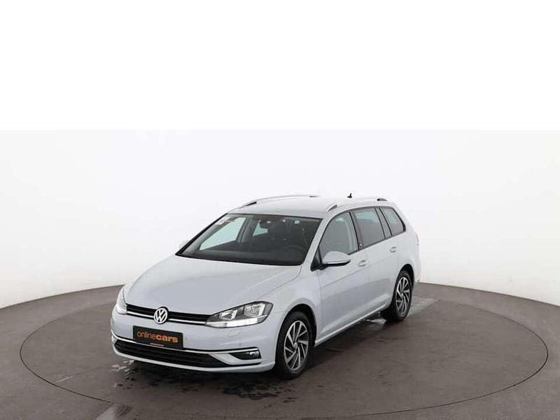 Silber Gebraucht 2017 VW Golf VII Comfortline Kombi | € 13.490 (Guter Preis) - Bild 1/4