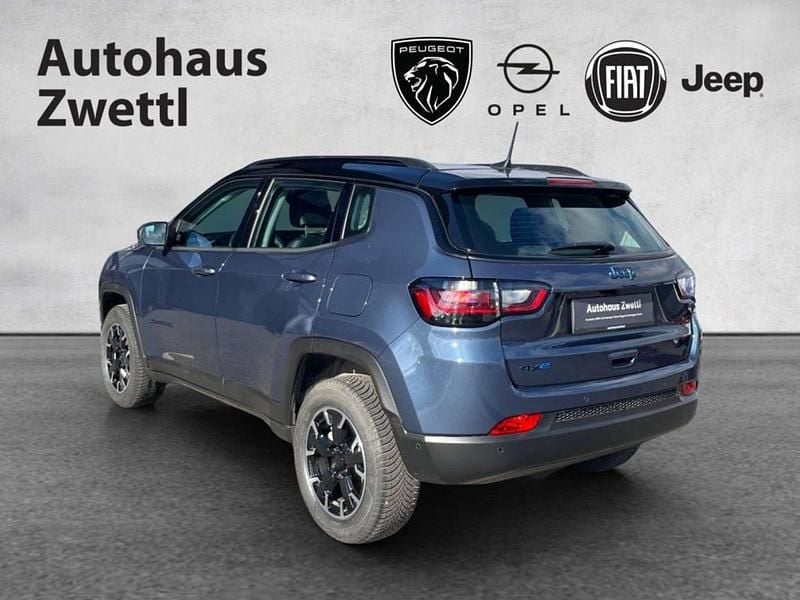 Gebraucht Jeep Compass Overland 239 PS (175 kW) 2025 Blau SUV