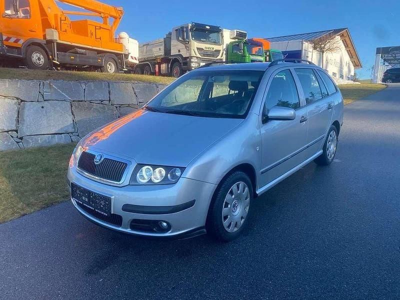 Silber Gebraucht 2007 Skoda Fabia Kombi | € 1.450 (Guter Preis) - Bild 1/4
