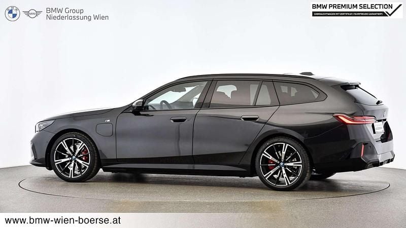 Gebraucht BMW 530e Efficient Dynamics 299 PS (219 kW) 2025 Grau Kombi