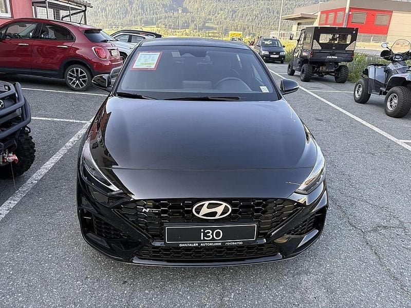 Gebraucht Hyundai i30 N Line 140 PS (102 kW) 2024 Schwarz Limousine