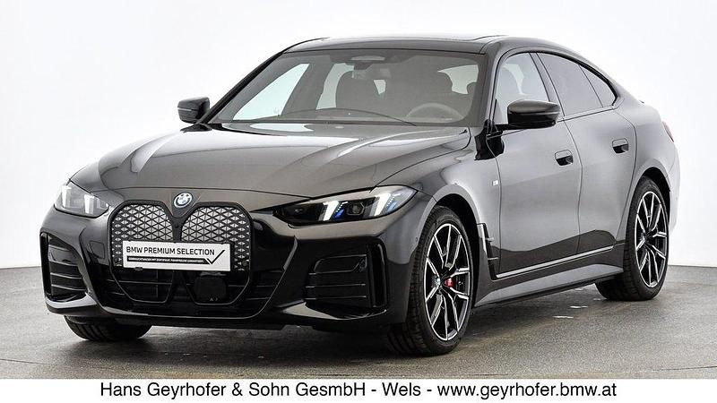Saphirschwarz metallic Gebraucht 2024 BMW i4 Shadowline Limousine | € 60.980 - Bild 1/1