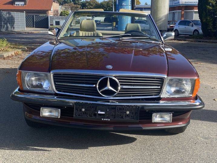 Gebraucht Mercedes 560 230 PS (169 kW) 1987 Rot Cabrio