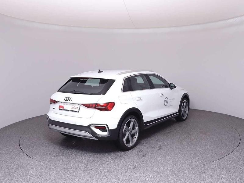 Gebraucht Audi A3 Ambiente 150 PS (110 kW) 2024 Weiss  normal Limousine