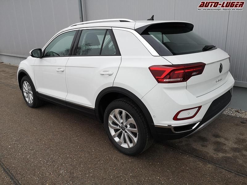 Neu VW T-Roc Style 2026 Pure white SUV