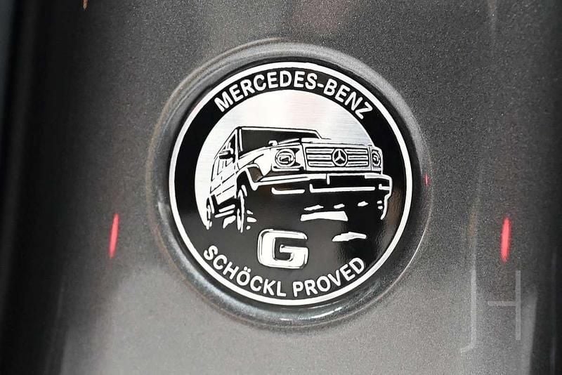 Grau Gebraucht 2018 Mercedes G500 SUV | € 115.800 - Bild 1/2