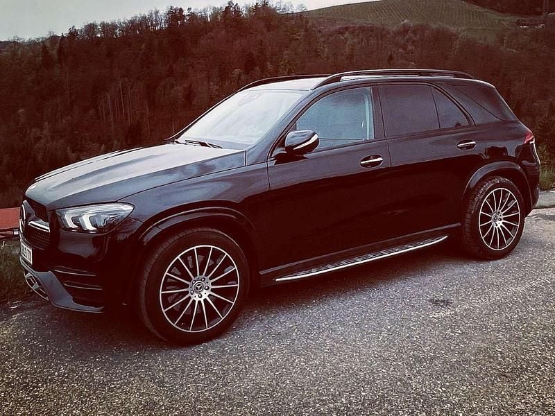 Schwarz Gebraucht 2021 Mercedes GLE450 AMG SUV | € 63.000 (Fairer Preis) - Bild 1/4