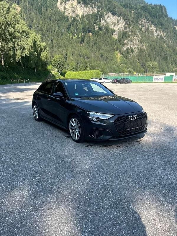 Gebraucht Audi A3 Advanced 110 PS (80 kW) 2020 Grau Kombi