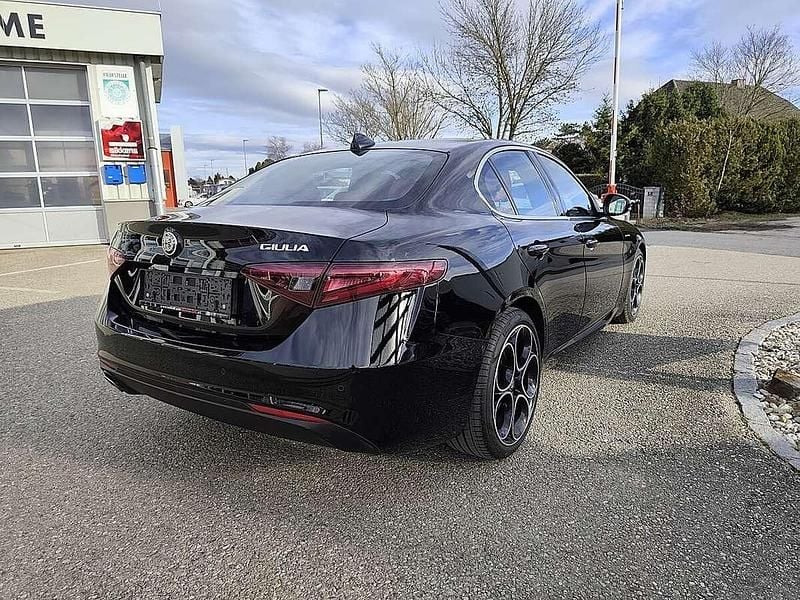 Gebraucht Alfa Romeo Giulia Super 160 PS (117 kW) 2020 Schwarz Limousine