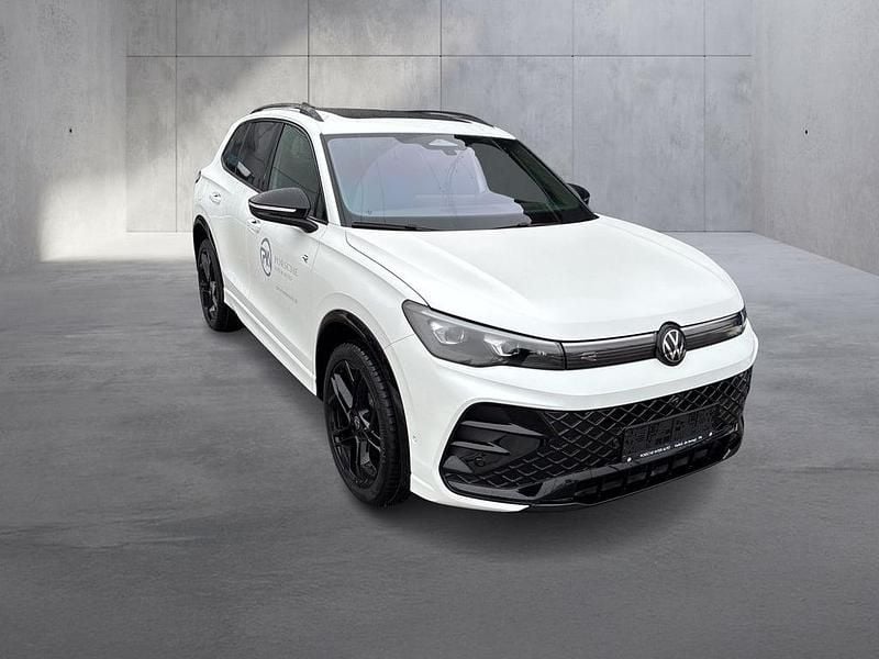 Neu VW Tiguan Sport 272 PS (200 kW) 2025 Weiß SUV