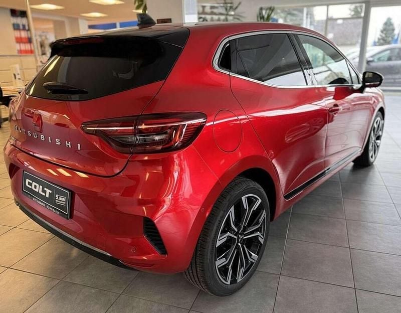 Gebraucht Mitsubishi Colt 91 PS (66 kW) 2023 Rot Limousine