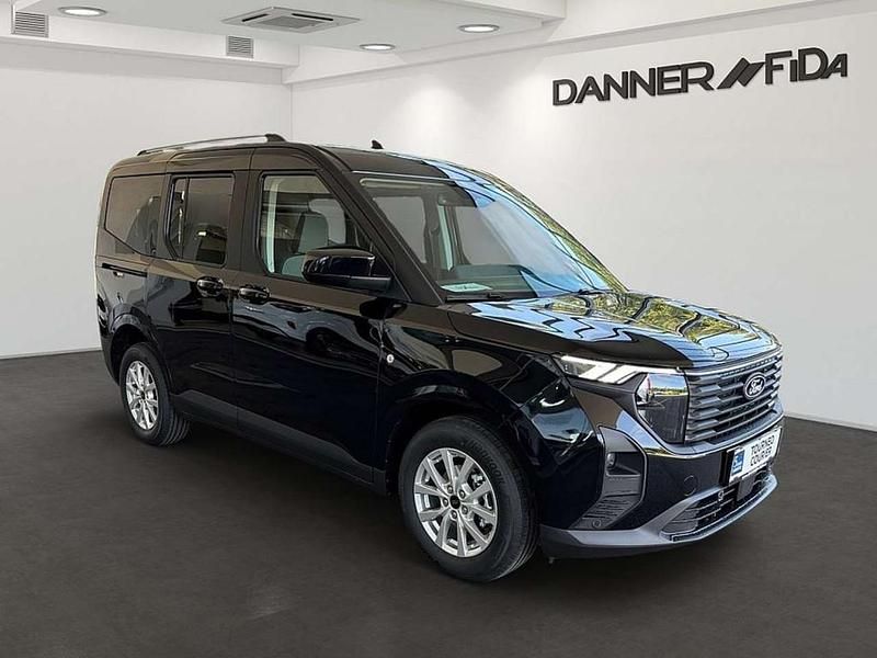 Neu Ford Tourneo Titanium 125 PS (91 kW) 2026 Kombi